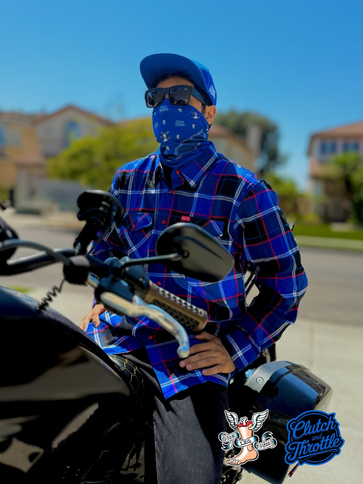 One Leg Films Paisley Neck Gaiter (Blue/Gray)